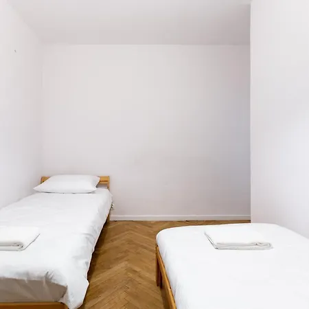 Witomino 4-bedroom * غدينيا